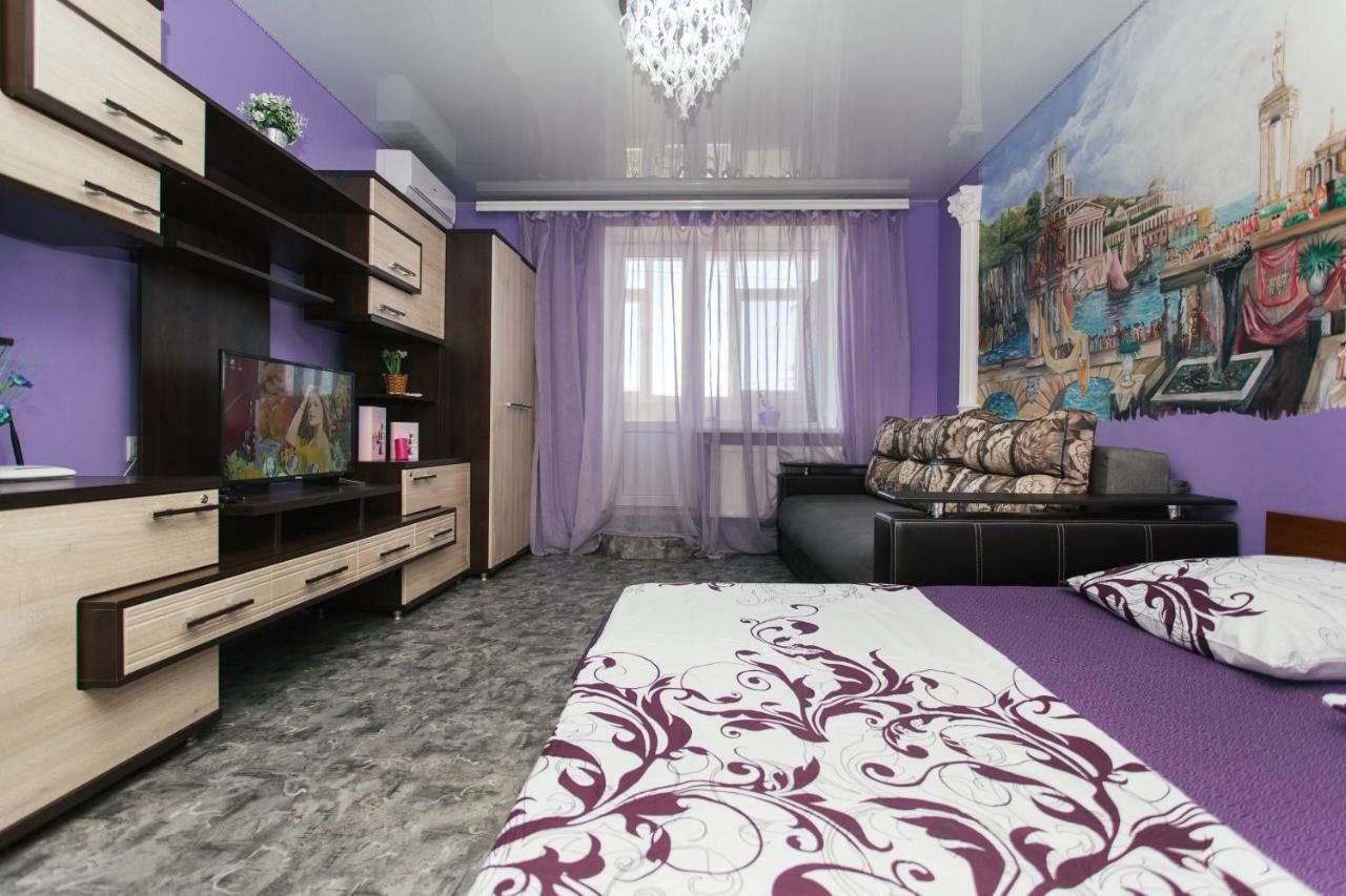 Vip Apartmens Faraon On Illinskaya 1 Floor Sumy Exterior foto