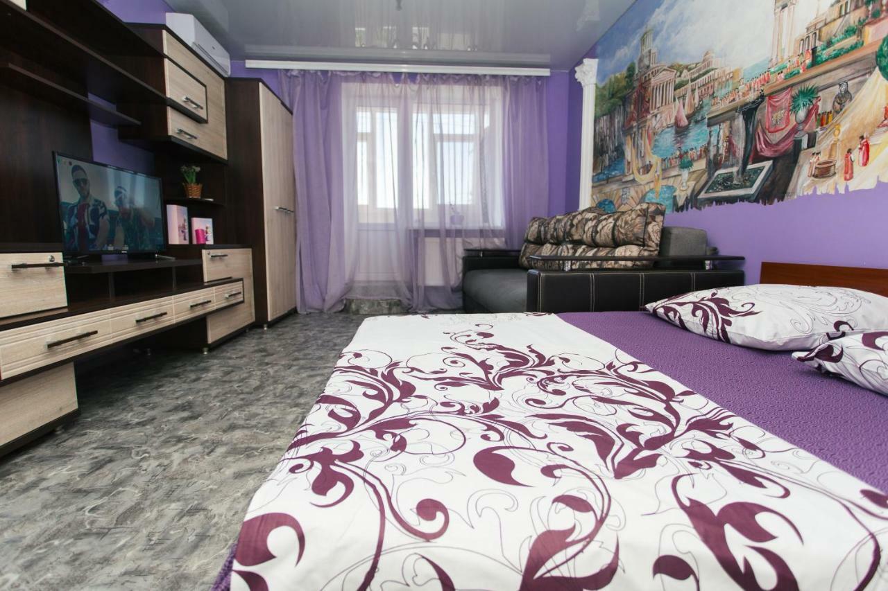 Vip Apartmens Faraon On Illinskaya 1 Floor Sumy Exterior foto
