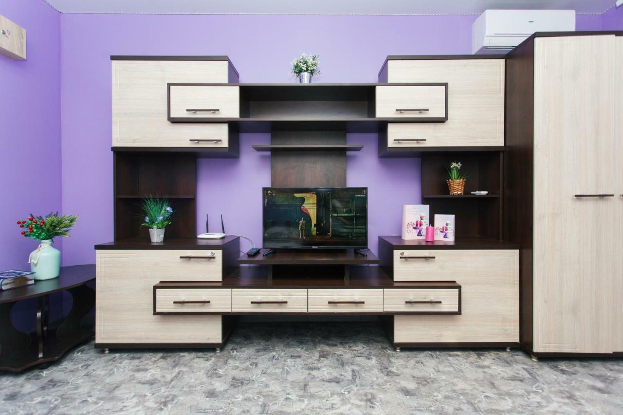 Vip Apartmens Faraon On Illinskaya 1 Floor Sumy Exterior foto